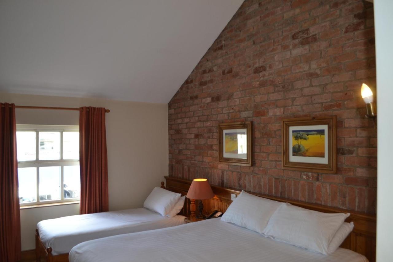 Walsh'S Hotel And Apartments Maghera  외부 사진