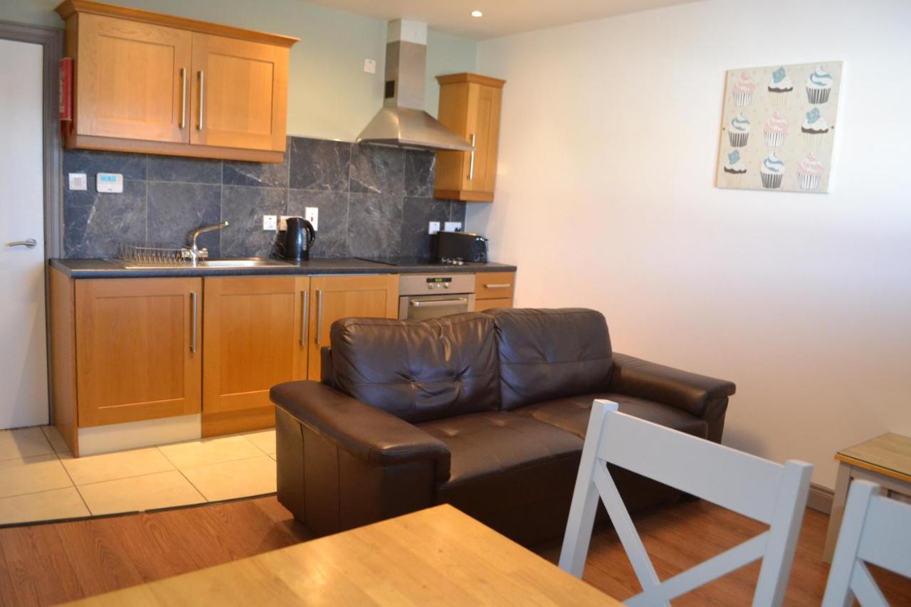 Walsh'S Hotel And Apartments Maghera  외부 사진