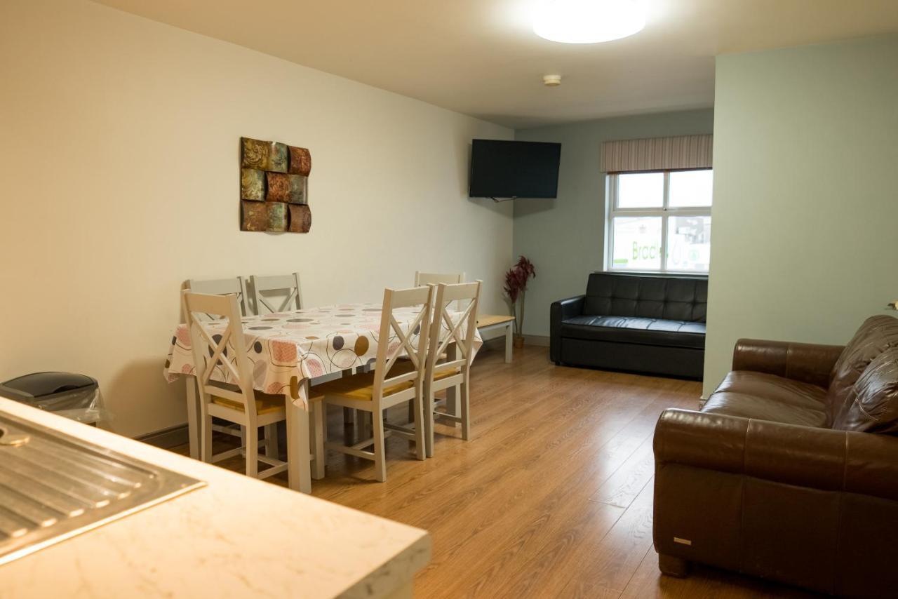 Walsh'S Hotel And Apartments Maghera  외부 사진