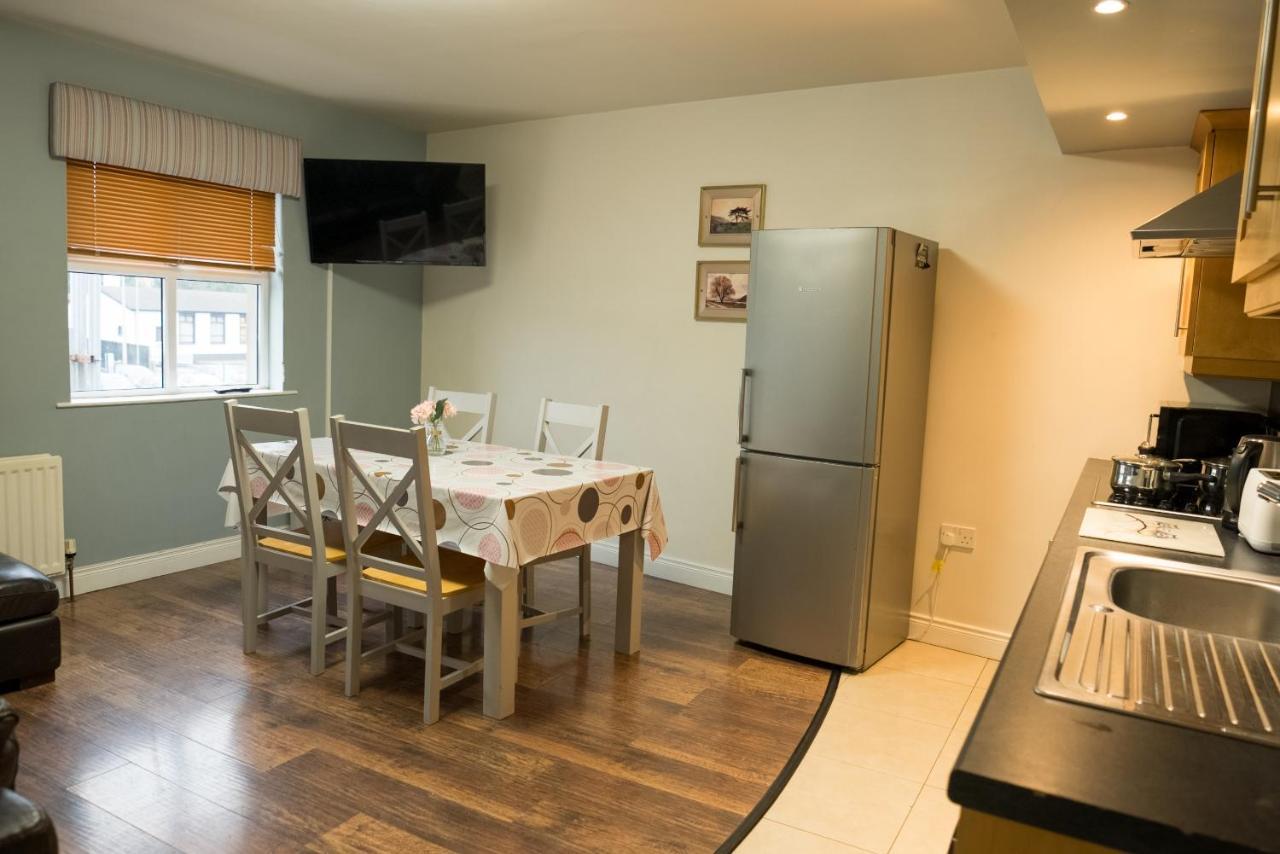 Walsh'S Hotel And Apartments Maghera  외부 사진
