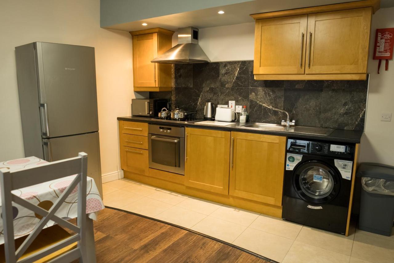 Walsh'S Hotel And Apartments Maghera  외부 사진