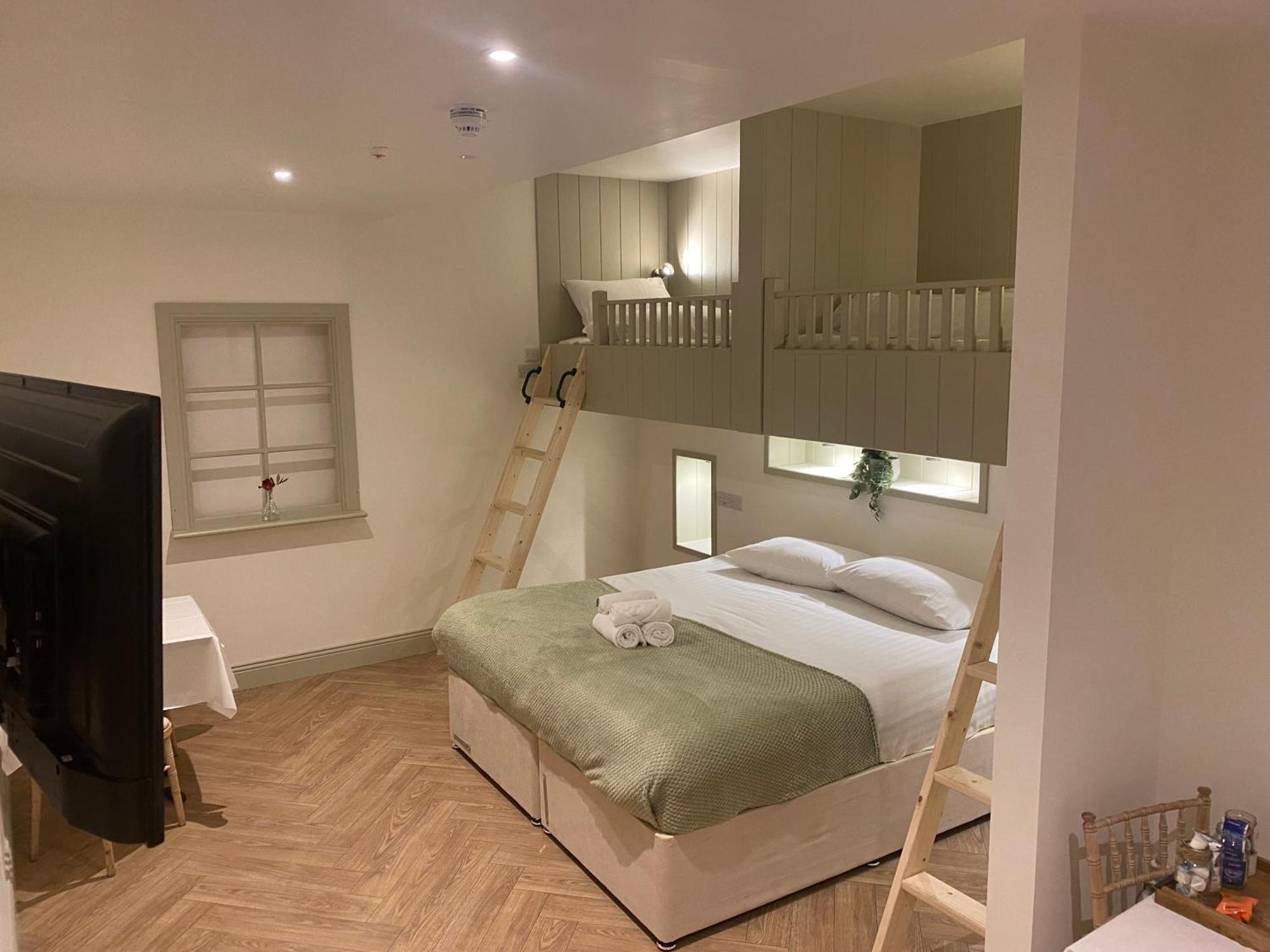 Walsh'S Hotel And Apartments Maghera  외부 사진